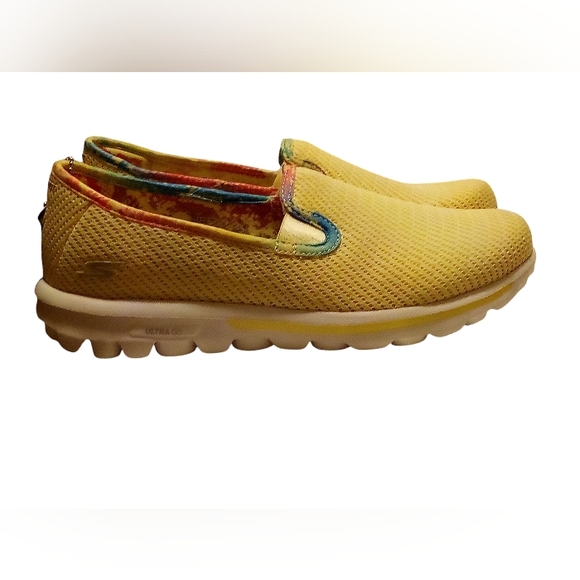 Skechers -NWT, Go Walk Ultra Go, Lite Yellow, Tye Dye Trim & Insoles, Canvas Out - Picture 3 of 15